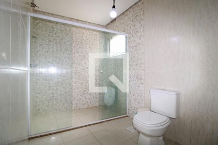 Casa à venda com 250m², 3 quartos e 2 vagasBanheiro Suíte 1 