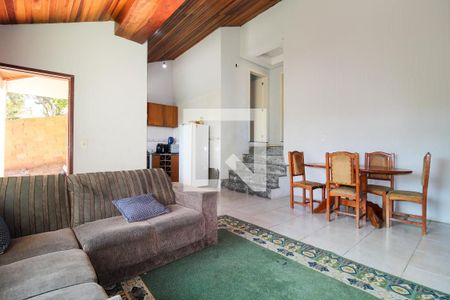 Sala/Cozinha de casa à venda com 3 quartos, 250m² em Nossa Senhora das Graças, Canoas