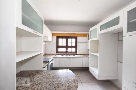 Casa à venda com 242m², 3 quartos e 2 vagasCozinha