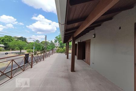 Casa à venda com 242m², 3 quartos e 2 vagasSacada