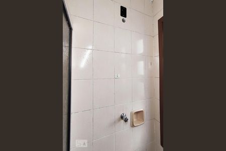 Casa à venda com 242m², 3 quartos e 2 vagasBanheiro 2