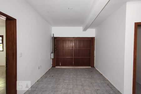 Casa à venda com 242m², 3 quartos e 2 vagasGaragem e Área de serviço