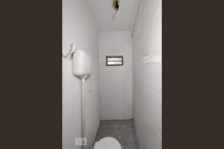 Casa à venda com 242m², 3 quartos e 2 vagasBanheiro 3