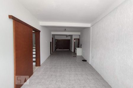 Casa à venda com 242m², 3 quartos e 2 vagasGaragem e Área de serviço