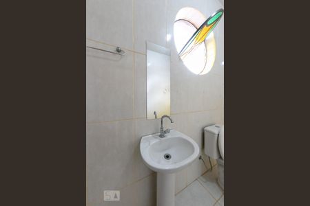 Casa à venda com 120m², 4 quartos e 4 vagasBanheiro da Suíte 2