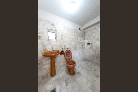 Casa à venda com 120m², 4 quartos e 4 vagasBanheiro de Serviço