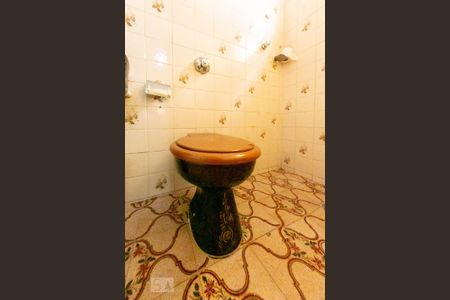 Casa à venda com 120m², 4 quartos e 4 vagasBanheiro da Suíte 1