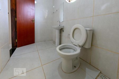 Casa à venda com 120m², 4 quartos e 4 vagasBanheiro da Suíte 2