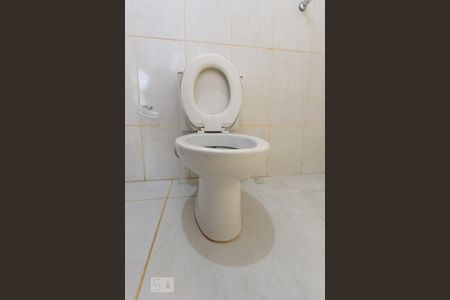 Casa à venda com 120m², 4 quartos e 4 vagasBanheiro da Suíte 2