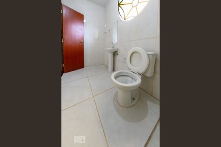 Casa à venda com 120m², 4 quartos e 4 vagasBanheiro da Suíte 2