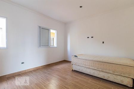 Quarto  de apartamento à venda com 1 quarto, 110m² em Campestre, Santo André