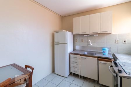 Cozinha de kitnet/studio para alugar com 1 quarto, 27m² em Vila Joao Pessoa, Porto Alegre
