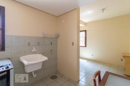 Cozinha de kitnet/studio para alugar com 1 quarto, 27m² em Vila Joao Pessoa, Porto Alegre