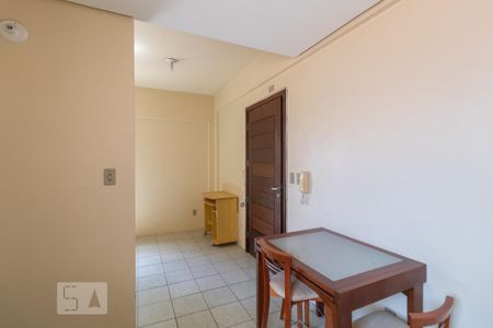 Cozinha de kitnet/studio para alugar com 1 quarto, 27m² em Vila Joao Pessoa, Porto Alegre