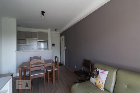 Sala de apartamento para alugar com 2 quartos, 57m² em Chácaras Reunidas São Jorge, Sorocaba