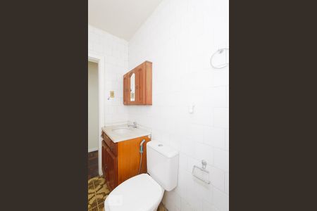 BANHEIRO de apartamento à venda com 1 quarto, 48m² em Vila Ipiranga, Porto Alegre