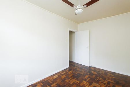 QUARTO de apartamento à venda com 1 quarto, 48m² em Vila Ipiranga, Porto Alegre