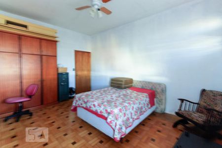 Casa à venda com 234m², 4 quartos e 3 vagasQuarto 2