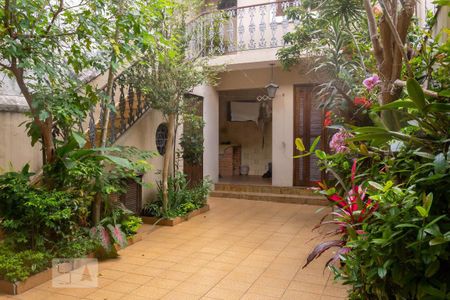 Casa à venda com 189m², 5 quartos e 4 vagasÁrea de Serviço