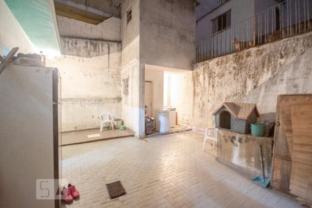 Casa à venda com 220m², 4 quartos e 2 vagasQuintal