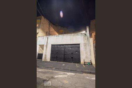 Casa à venda com 220m², 4 quartos e 2 vagasFachada