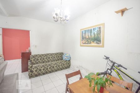 Sala de casa à venda com 4 quartos, 220m² em Vila Mazzei, São Paulo