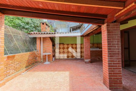 Casa à venda com 205m², 3 quartos e 3 vagasChurrasqueira