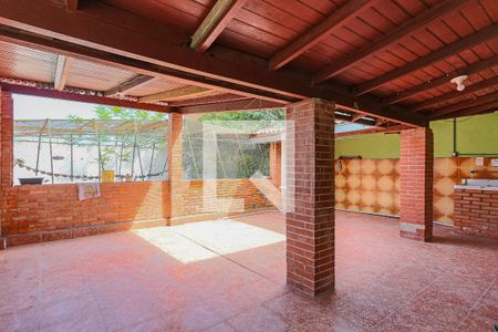 Casa à venda com 205m², 3 quartos e 3 vagasChurrasqueira