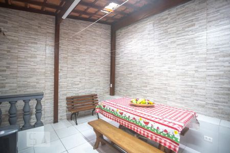 Casa à venda com 171m², 3 quartos e sem vaga Casa à venda com 171m², 3 quartos e sem vagaQuintal