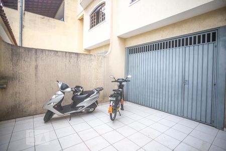 Casa à venda com 171m², 3 quartos e sem vaga Casa à venda com 171m², 3 quartos e sem vagaGaragem