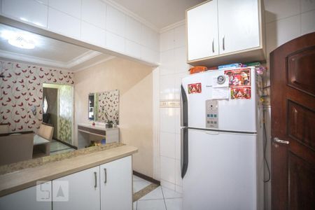 Casa à venda com 171m², 3 quartos e sem vaga Casa à venda com 171m², 3 quartos e sem vagaCozinha