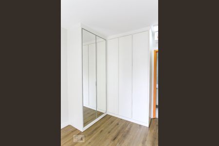 Apartamento para alugar com 77m², 2 quartos e 2 vagasSuíte