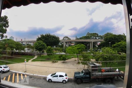 Casa à venda com 270m², 2 quartos e 2 vagas