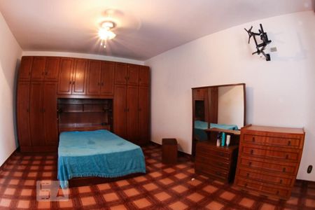 Casa à venda com 270m², 2 quartos e 2 vagas