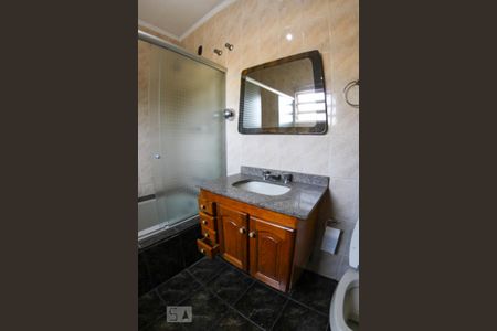 Casa à venda com 270m², 2 quartos e 2 vagas