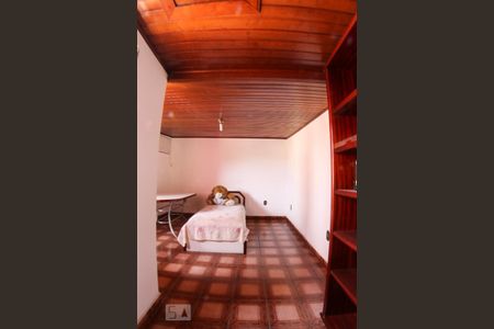 Casa à venda com 270m², 2 quartos e 2 vagas