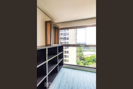 Apartamento à venda com 70m², 1 quarto e 1 vagaÁrea de Serviço