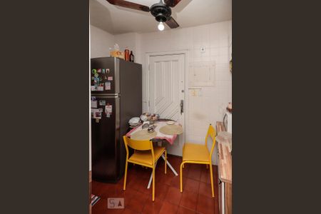 Apartamento à venda com 64m², 2 quartos e 1 vagaCozinha