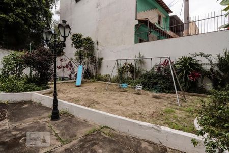 Apartamento à venda com 64m², 2 quartos e 1 vagaPlay