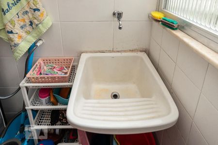 Apartamento à venda com 64m², 2 quartos e 1 vagaÁrea de Serviço