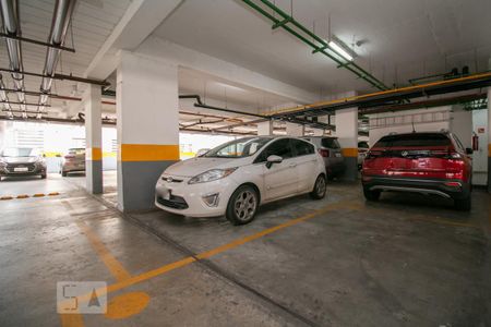 Apartamento à venda com 81m², 2 quartos e 1 vaga Apartamento à venda com 81m², 2 quartos e 1 vagaGaragem