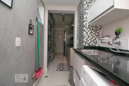 Apartamento à venda com 81m², 2 quartos e 1 vaga Apartamento à venda com 81m², 2 quartos e 1 vagaÁrea de Serviço