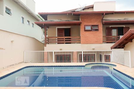 Casa de condomínio para alugar com 430m², 4 quartos e 4 vagasÁrea Externa - piscina 