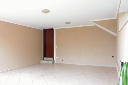 Casa de condomínio para alugar com 430m², 4 quartos e 4 vagasGaragem