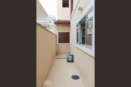 Casa de condomínio para alugar com 430m², 4 quartos e 4 vagasÁrea Externa 