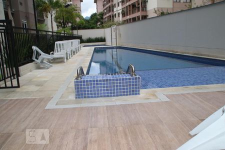 Apartamento à venda com 46m², 2 quartos e 1 vagaÁrea comum - Piscina