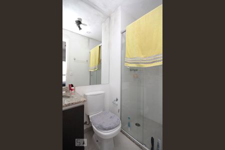 Banheiro de kitnet/studio para alugar com 1 quarto, 36m² em Bela Vista, São Paulo