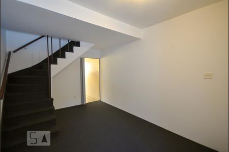Sala de casa para alugar com 2 quartos, 120m² em Vila Vermelha, São Paulo