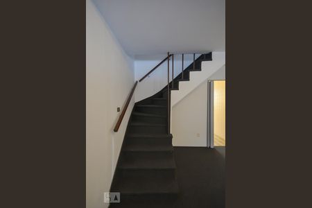 Sala de casa para alugar com 2 quartos, 120m² em Vila Vermelha, São Paulo