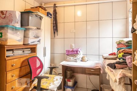 Casa à venda com 120m², 4 quartos e 2 vagas Casa à venda com 120m², 4 quartos e 2 vagasQuarto de Serviço